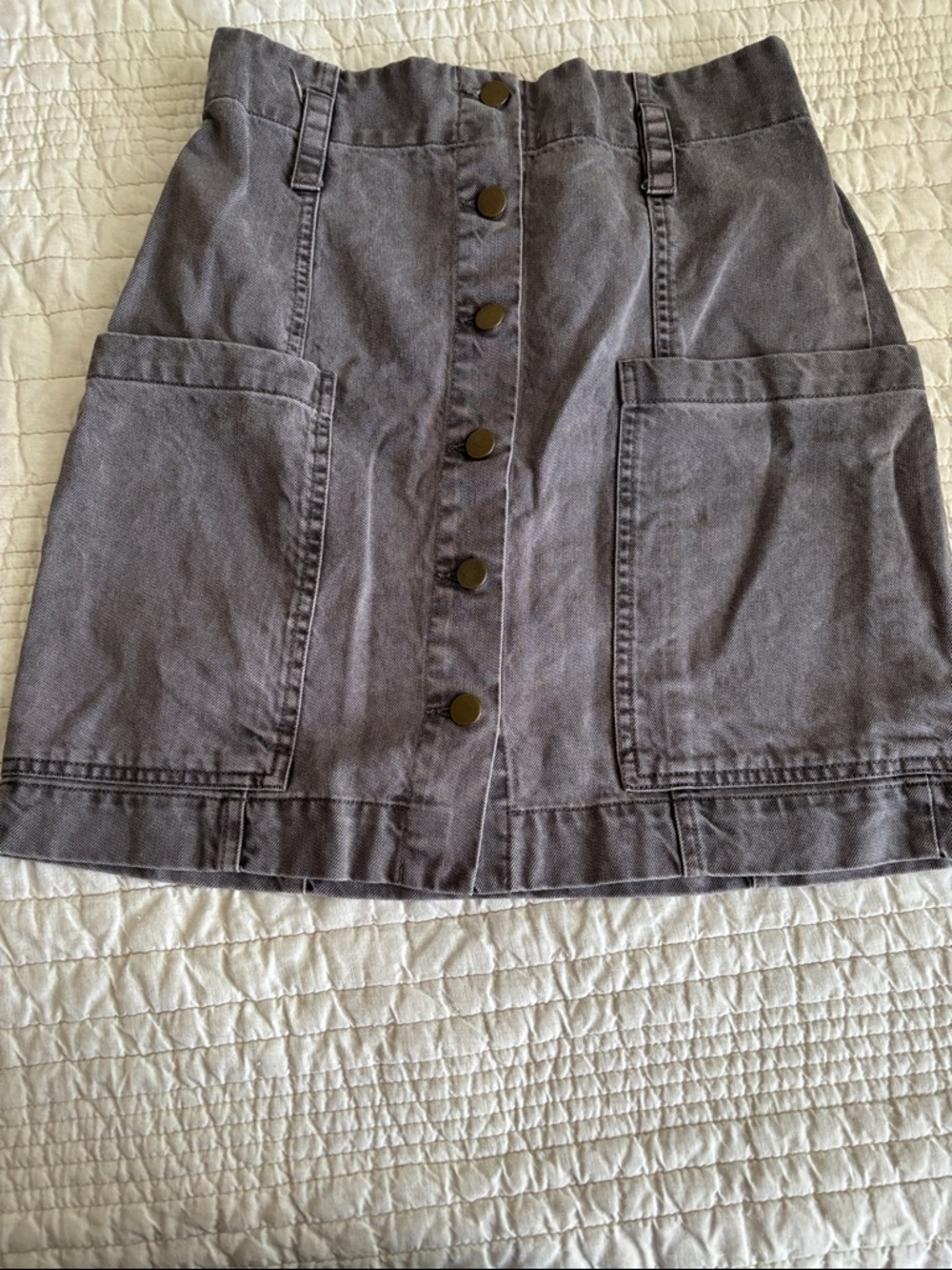 Button-Front Utility Mini Skirt in Charcoal Gray